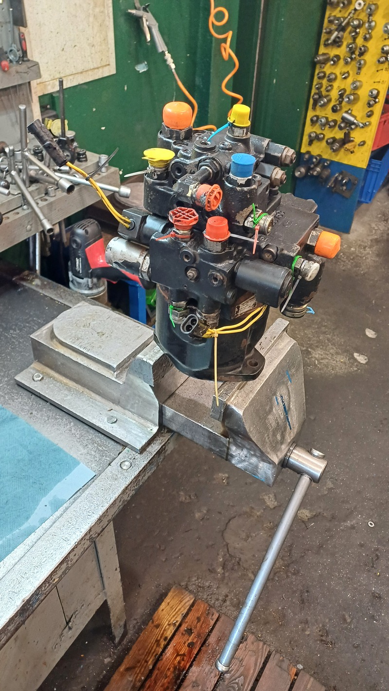 Pompa hydrauliczna Rexroth A10V Case